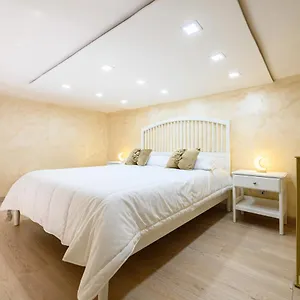 La Magnifica Gold House Apartment